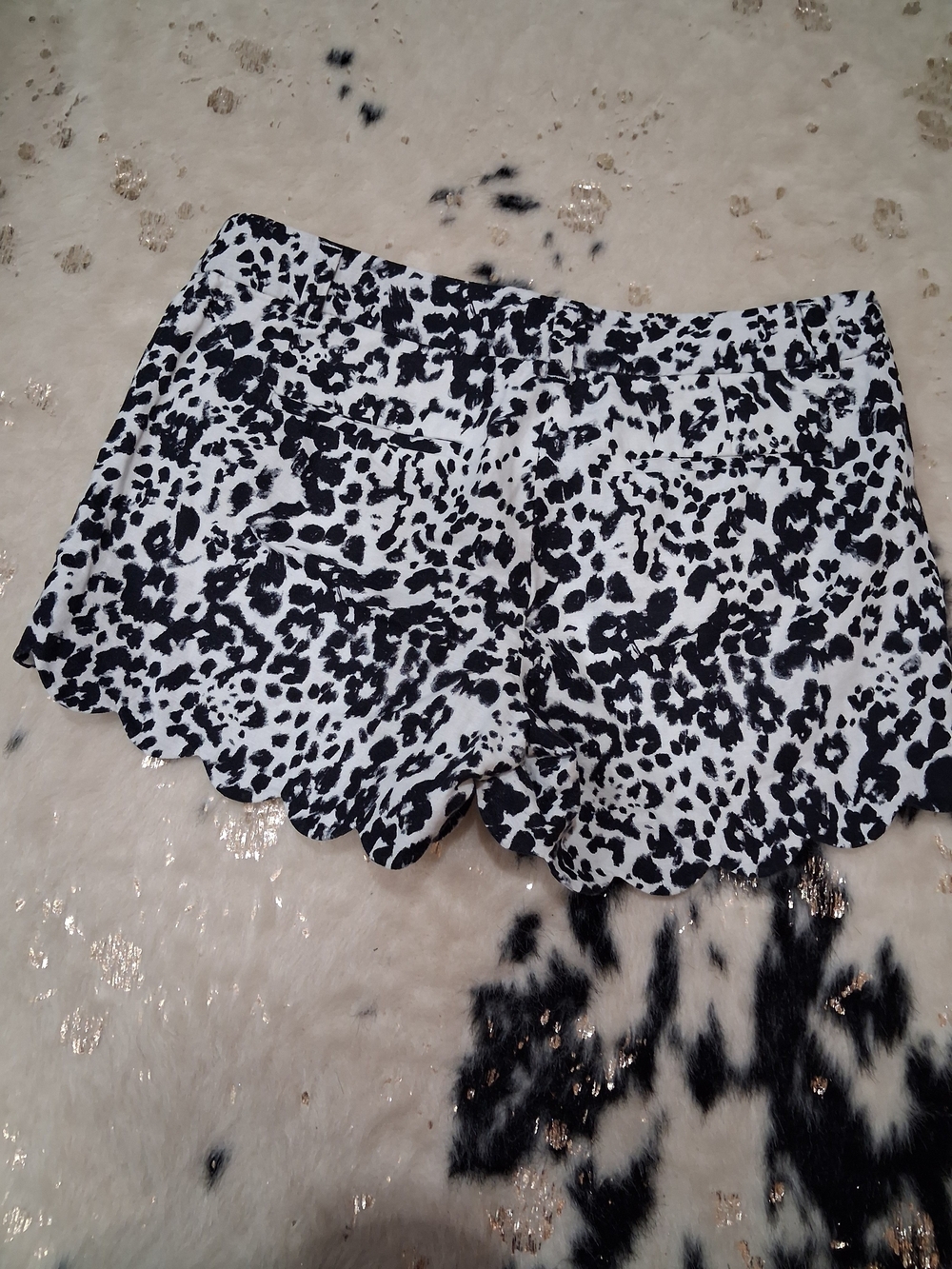 Black & White Leopard Scallop Hem Women’s Shorts